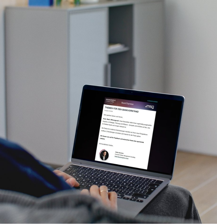 Newsletter-Board-Espresso_Mock-Up